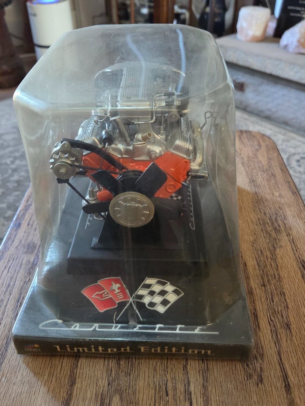 Liberty Classics Limited Edition 1/6 Die Cast Corvette 327 Fuel Injection Engine